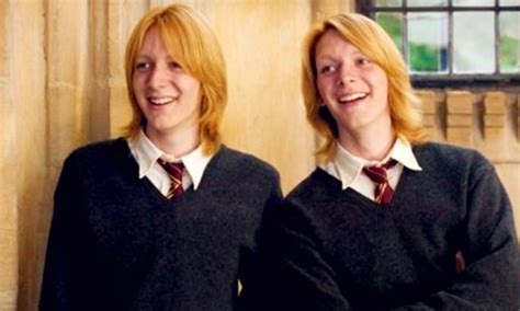 哈利波特演员10年后再合作！有罗恩的双胞胎哥哥和卢娜，满满回忆|哈利·波特|卢娜|罗恩_新浪新闻