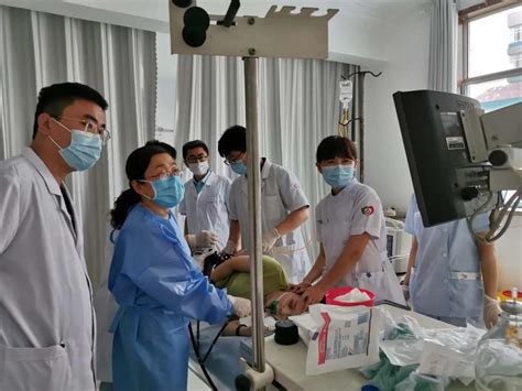 加强医疗质量管理，提升业务水平——渭南市第一医院开展业务大查房