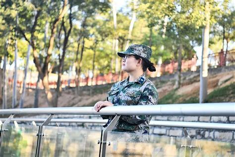 当兵女生头像女温柔