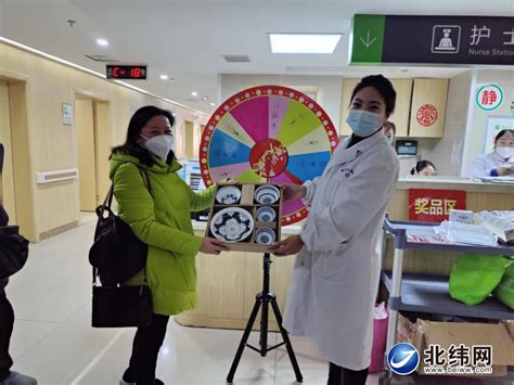 深圳首家社区医院启用 社康服务扩容提质
