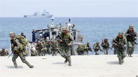 美国扩大在菲律宾军事存在 五个地区建设军事设施 承诺保卫其安全