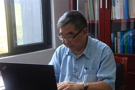 昆明植物所郝小江研究员当选中国科学院院士----中国科学院昆明分院