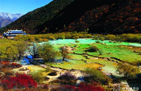 阿坝州松潘县黄龙景区五彩池 - 中国国家地理最美观景拍摄点