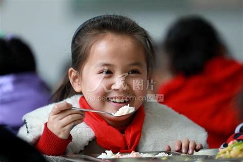 贵州从江：免费营养餐 造福山区娃-人民图片网