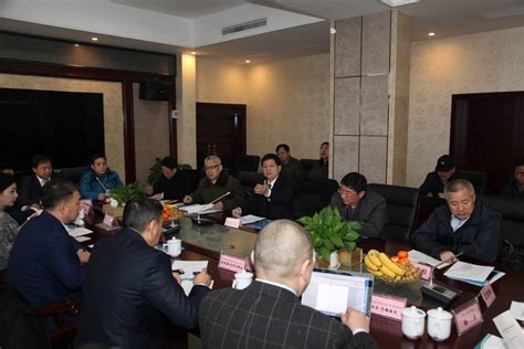 湖南省畜牧水产局局长袁延文陪同吉尔吉斯斯坦代表团考察水产养殖业