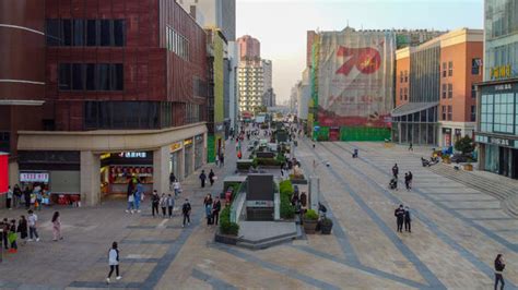郑州,德化步行商业街,都市风光,建筑摄影,摄影素材,汇图网www.huitu.com
