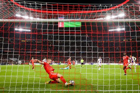 欧冠1/8决赛次回合，凭借舒波-莫廷和格纳布里在下半场的进球……__财经头条