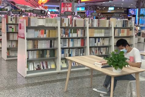 北京最大的书店之一，西单图书大厦实拍_凤凰网视频_凤凰网