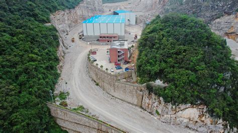 贵州安顺时产800吨石灰石项目 - 建筑骨料 - 环保智能砂石破碎工厂-成都大宏立机器股份有限公司