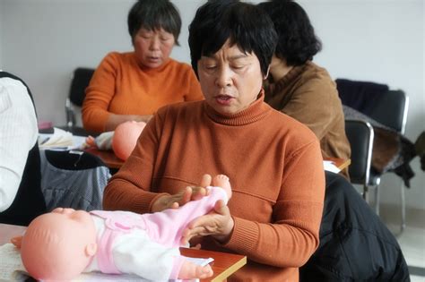 深圳月嫂提升培训-地址-电话-深圳家家母婴培训