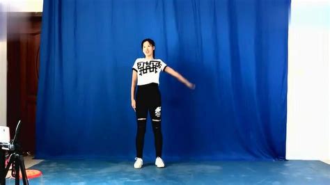 广场舞视频大全《九妹》32步广场舞教学，动作简单，舞蹈好看_腾讯视频