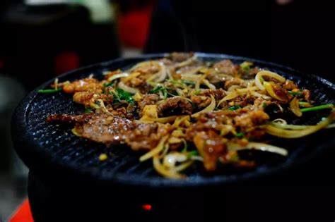 八旗烤肉：老北京传统的炙子烤肉，好吃！