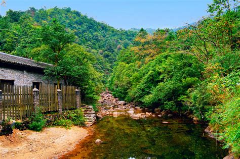 广西贺州有什么好玩的地方旅游景点推荐？ - 含鄱口