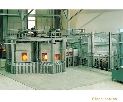 力诺特玻轻量化高硼硅玻璃器具生产项目窑炉点火,行业资讯-中玻网