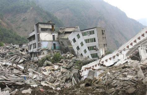 地震到底有多可怕，镜头记录高楼倒塌瞬间，太可怕了！_腾讯视频