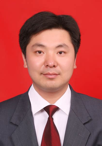 韩雪峰-继承人简介-全国基层名老中医药专家马小平传承工作室