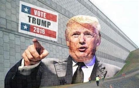 民主党不给钱建墙 特朗普发布海报“墙将至”回应