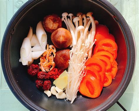 【自制重庆火锅底料的做法步骤图，怎么做好吃】xidylee_下厨房