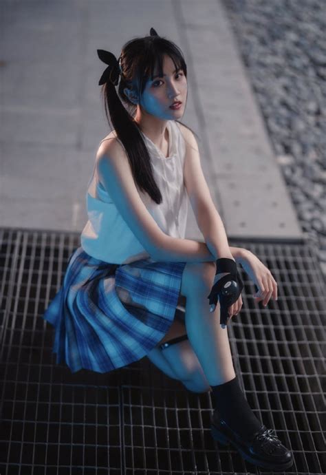 非主流少女短裙头像