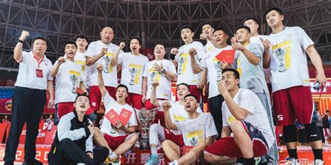 中国大学篮球终于火了，感谢姚明和北大清华的“五道口德比”_手机新浪网