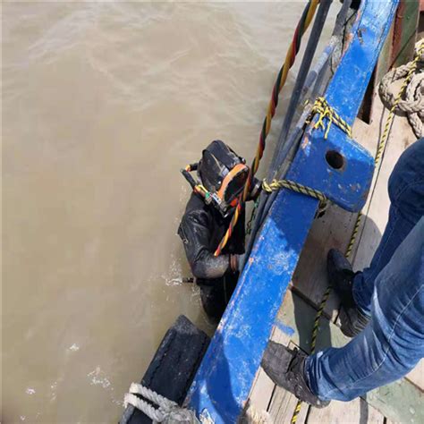 水下切割机器人 - 水下机器人-上海交大海洋水下工程科学研究院有限公司
