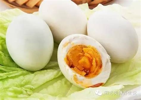 鸭蛋的营养价值及功效与作用禁忌人群-鸡蛋鸭蛋鹅蛋哪个更有营养有什么区别