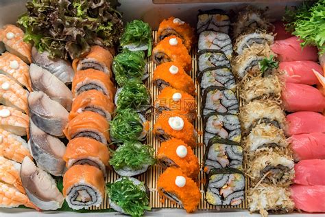 寿司安排自助餐线上高清图片下载-正版图片300855543-摄图网