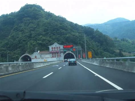 中国最长隧道 - 早若网