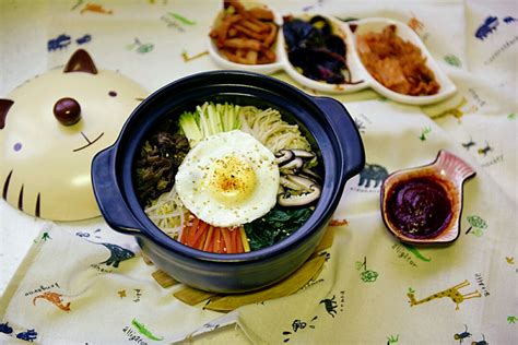 【超美味的韩国拌饭的做法步骤图，怎么做好吃】堂妈小厨_下厨房