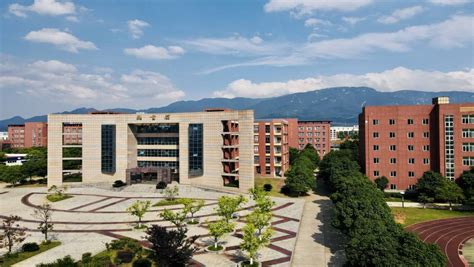 江西九江唯一一所本科院校：于2002年四校合并组建而成|九江学院|九江|学校_新浪新闻