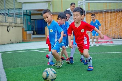 玩转足球 快乐成长——县机关幼儿园举行第四届四人制幼儿足球趣味联赛