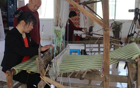 农村大学生回乡创业，靠祖传技艺生产老粗布，年收入600万元