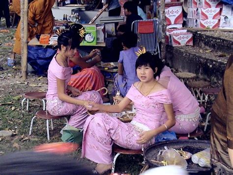 抖音00后女孩在缅甸北部被开火车事件是怎么回事？_模组菜鸟网
