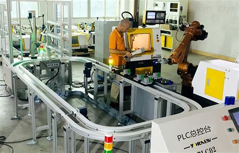 自动化生产线 智能车间 AGV小车 AGV自动搬运小车 新光制造 实现生产无人自动化