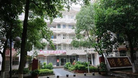 湘潭医卫职业技术学院--图书馆