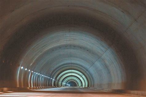 西汉高速公路秦岭一号隧道1A_正版商业图片_昵图网nipic.com