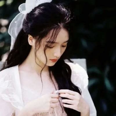港风温柔头像女生