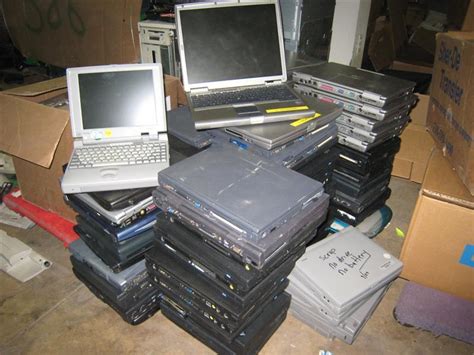 笔记本电脑二手回收上品收苹果笔记本在线估价同城上门服务
