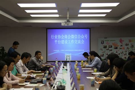 协会组织会员单位参加湖北城市建设职业技术学院校园招聘会 - 武汉建筑协会