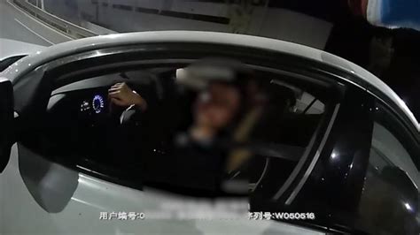 男子醉酒驾车刚起步就撞车 被拦拒不承认-新闻中心-温州网