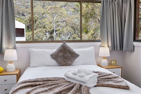 The Lookout Superb 2 bedroom apt Views - Inside Hobart