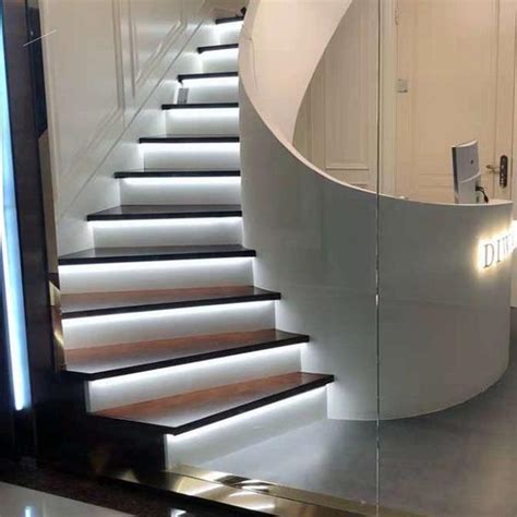 网红楼梯踏步感应灯带-楼梯台阶灯带-嵌入式台阶线条灯-迈强照明