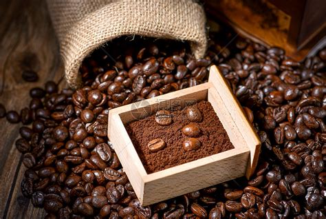 新鲜焙炒咖啡豆怎么冲好喝？浅烘深烘的咖啡豆的正确冲泡方法 中国咖啡网