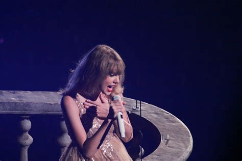 美国歌手Taylor Swift泰勒史威斯巡回演唱会澳洲悉尼站2012_佳能40D/50D论坛_太平洋电脑网产品论坛