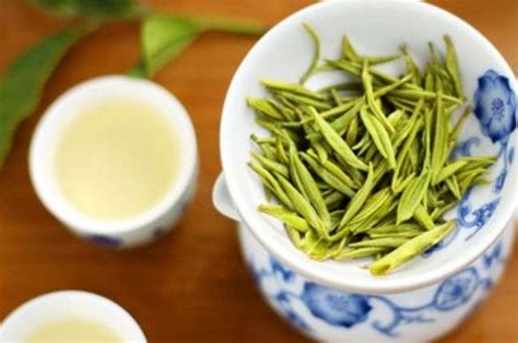 西湖龙井茶的功效有哪些_绿茶的功效与作用_绿茶说