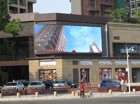 户外大型广告屏幕P5全彩LED电子显示屏制造商_深圳市联硕光电有限公司
