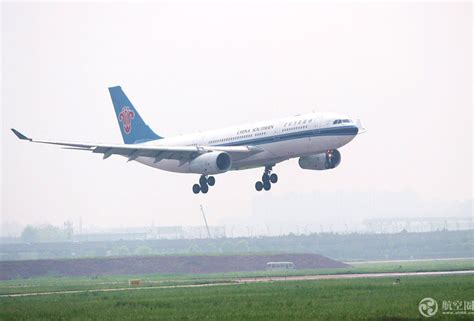 摩尔多瓦航空降落莫斯科发生意外 机尾撞地受损 航班取消_航空安全_资讯_航空圈