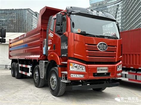 【图】一汽解放 J7重卡 560马力 6X4 大件牵引车(国六)(CA4250P77K25T1E6Z)_实拍图片_1349175_卡车之家