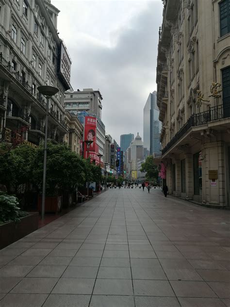 上海：南京东路人气渐旺 年货销售进入高峰_时讯_看看新闻