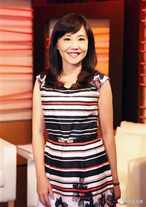 凤凰唯一的女评论员尹乃菁：反正我是最美的！_凤凰卫视